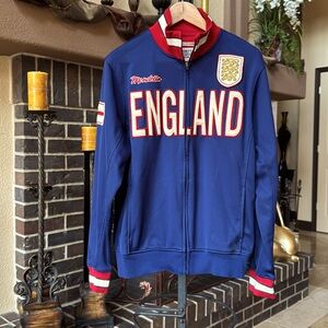 Mondetta world jacket. Size Large